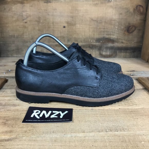 Clarks Shoes - Clarks Collaction Cushion Black Lace Up Oxford